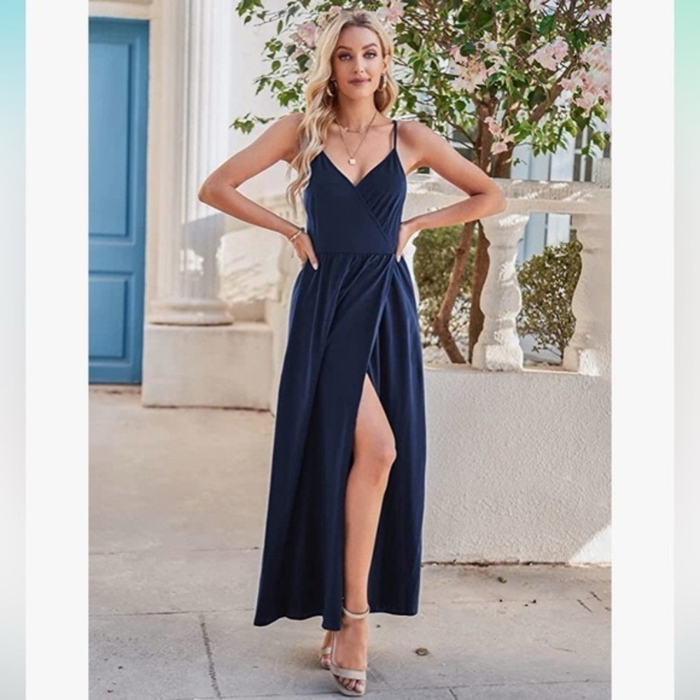 NWT ININ Women's Deep V-Neck Sleeveless Solid Maxi Dress Navy M